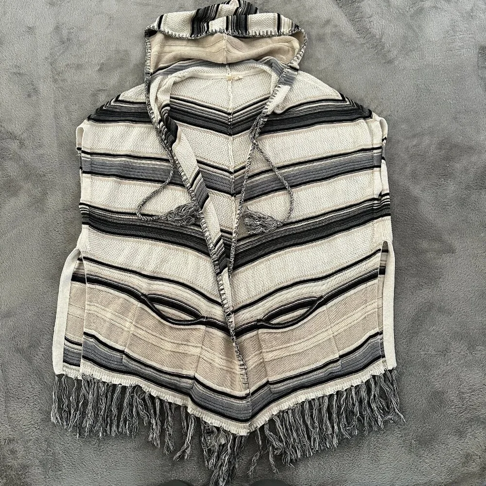 Moth Anthropologie Hooded Poncho Cardigan Sweater Fringe XS/Small